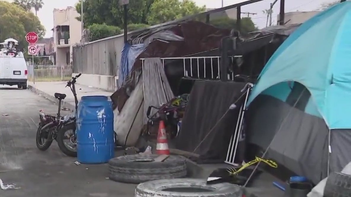 LA Mayor lifts emergency declaration on homelessness