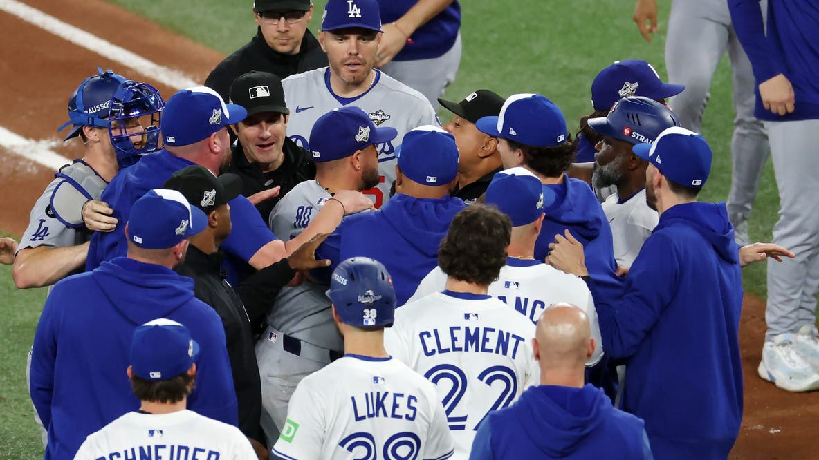 VIDEOS: Dodgers, Blue Jays benches clear in World Series Game 7