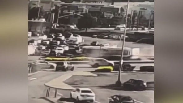 Video shows SamTrans bus jumping curb, smashing into several parked cars in shopping lot