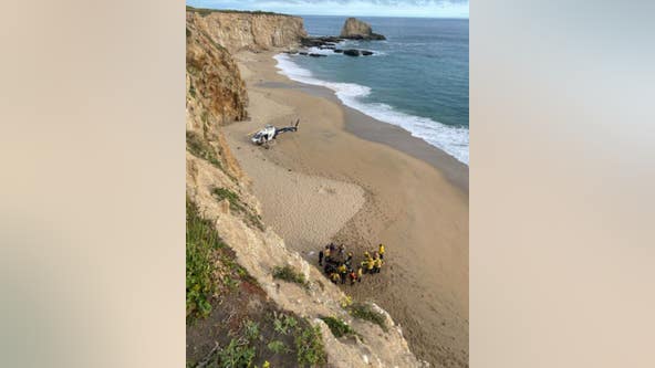 Man hospitalized after attempting to rescue child from water at Santa Cruz beach