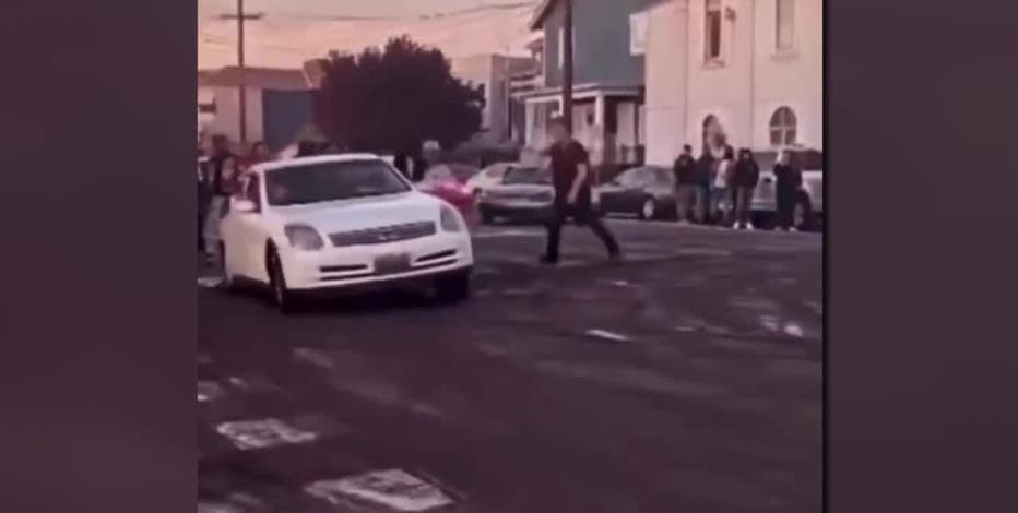 Man frustrated by Oakland sideshow gets attacked by crowd