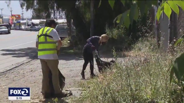 Man gaining notice for picking up trash across East Bay