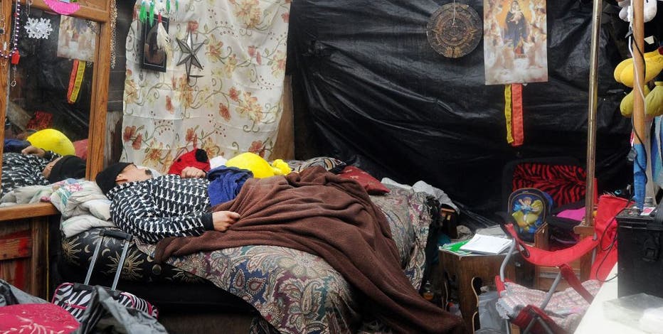 San Jose leader to spend night in homeless shelter