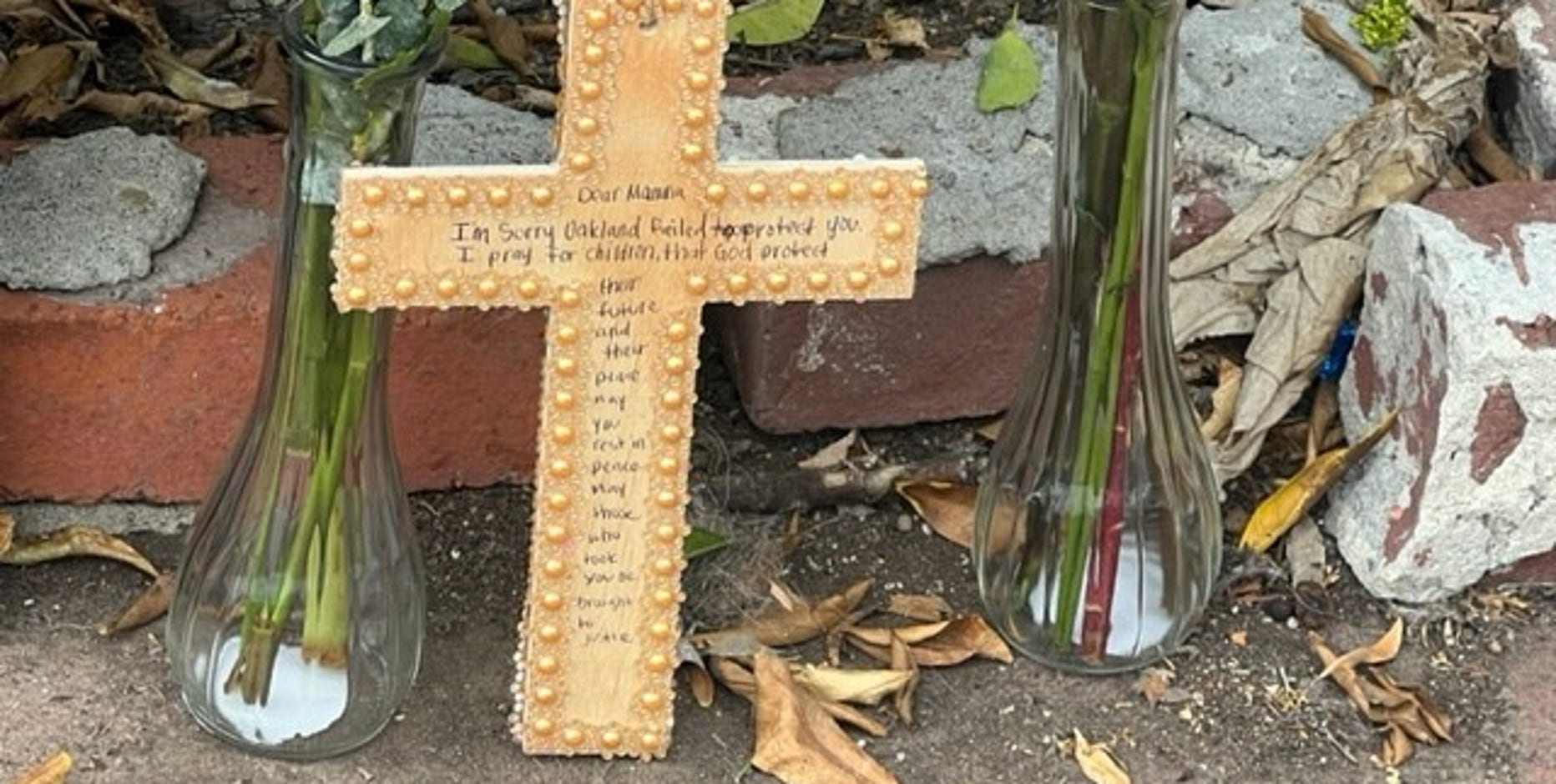 Oakland stray bullet kills mother of 2 while she slept