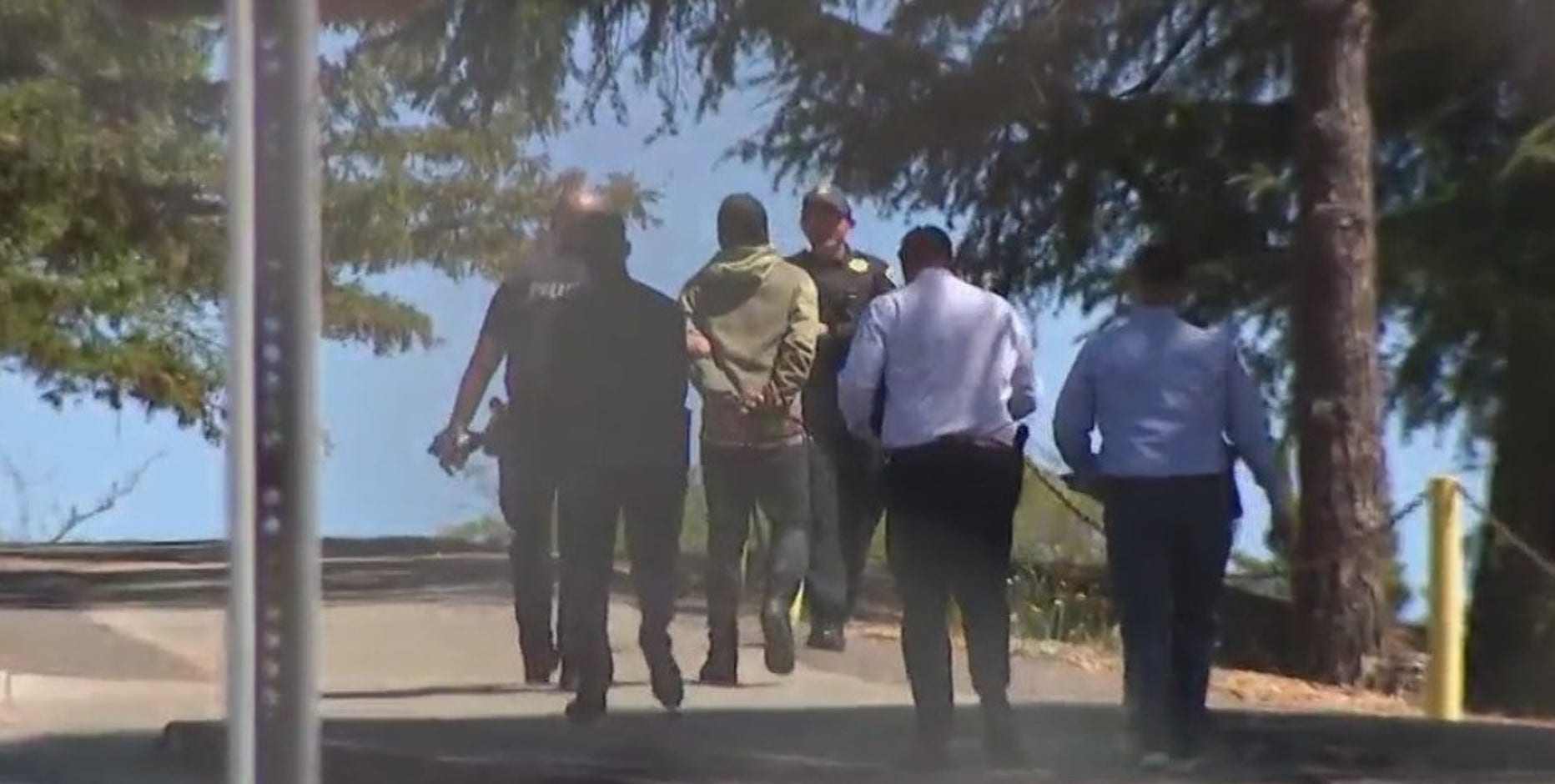 2 arrested after shooting at Skyline High School in Oakland