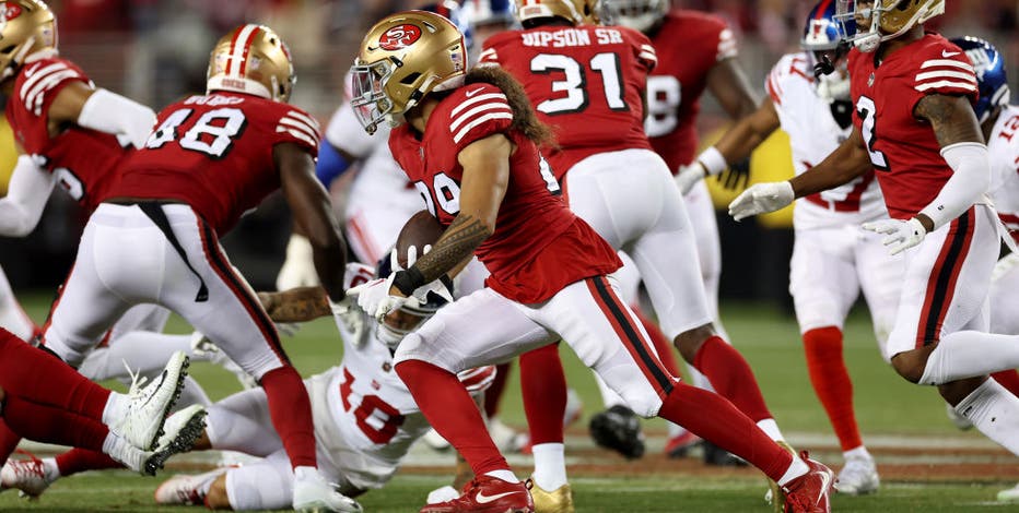 Christian McCaffrey and the SF 49ers win 13th straight in regular season, beat Giants 30-12