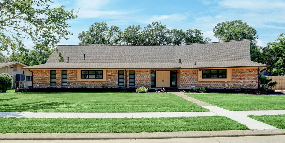 You can now own Neil Armstrong's former Texas home