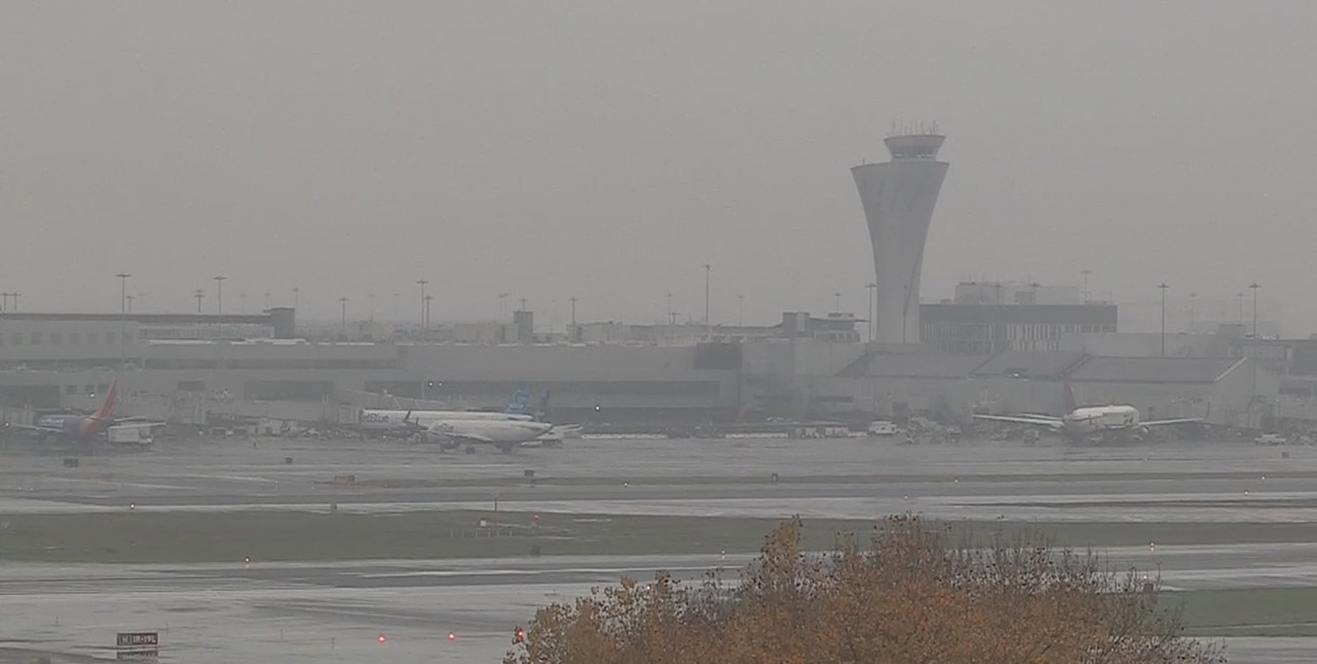 Hundreds of flights delayed at SFO