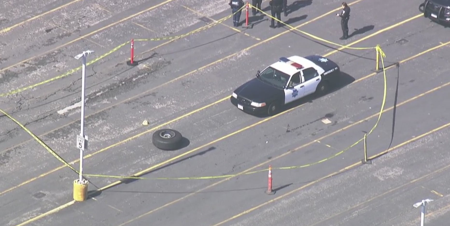 United Airlines plane loses tire after taking off from SFO
