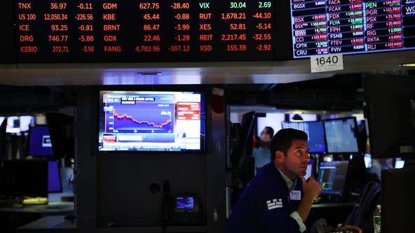 Dow drops 1K points, Japanese stocks suffer worst crash since 1987