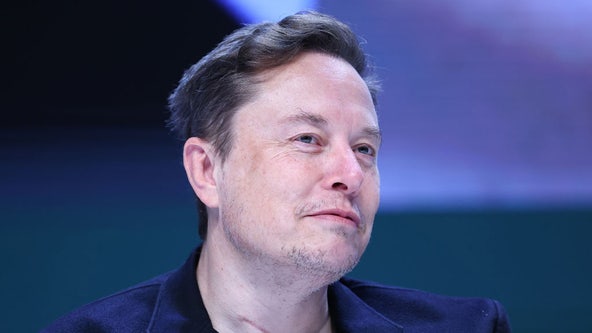 Elon Musk could become world's first trillionaire by 2027