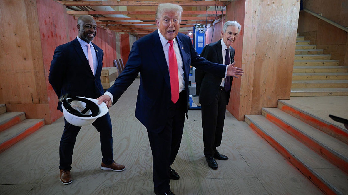 Trump says Fed chair search down to ‘three or four’ candidates, with announcement coming ‘a little bit early'