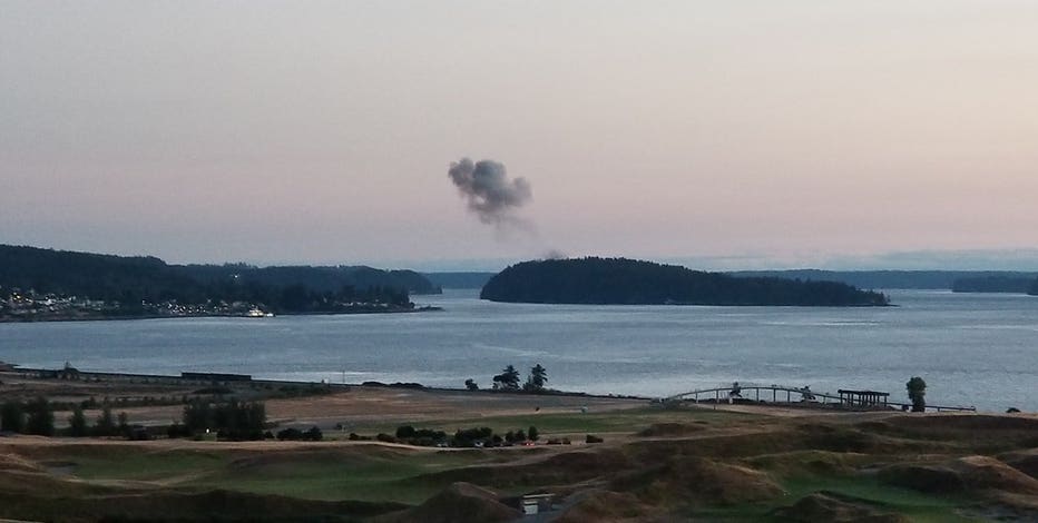 Airline worker steals empty Horizon Air plane from Sea-Tac Airport, crashes on island in Pierce County