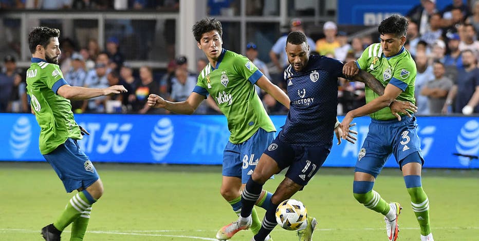 Three Sounders receive Green Cards
