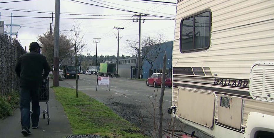 City removes garbage, leaves illegally-parked RVs in Ballard