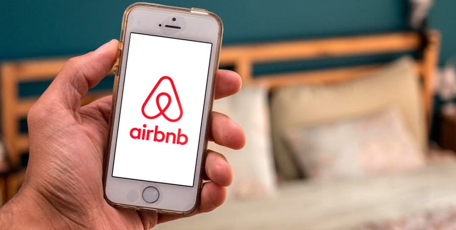 Airbnb blocking Seattle reservations for Memorial Day and 4th of July to prevent parties