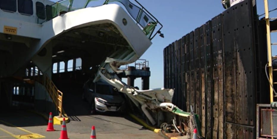 Map-tracking system shows Cathlamet Ferry 'off course' around time of collision