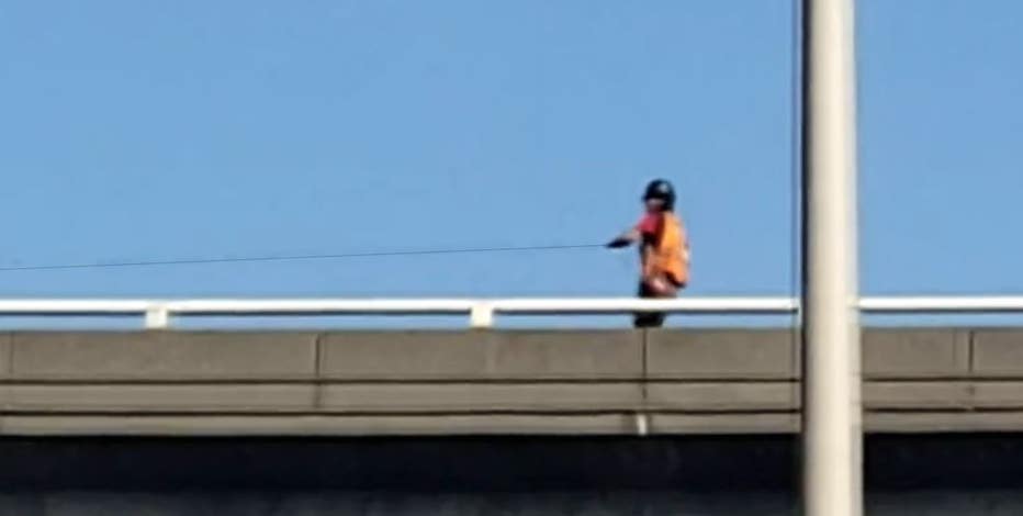 VIDEO: WSP arrests man who disguised himself as a WSDOT worker to steal wire near West Seattle Bridge