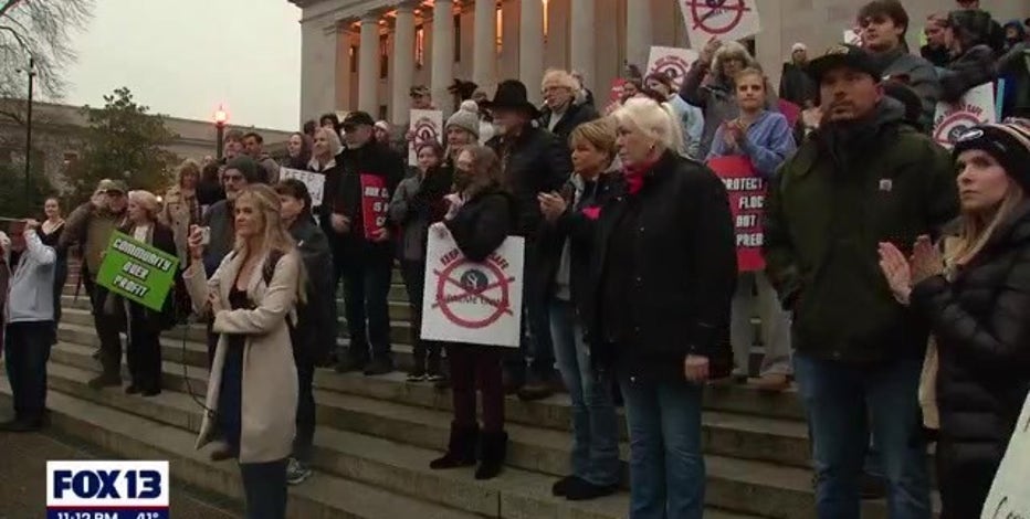 'Disgusted by the dishonesty': Tenino residents rally to stop facility from housing sex offenders