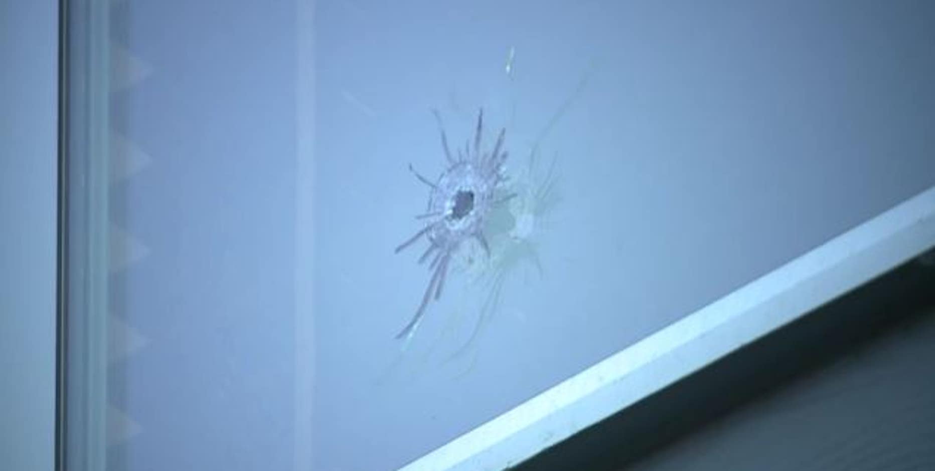 3 hospitalized after shooting in Lynnwood