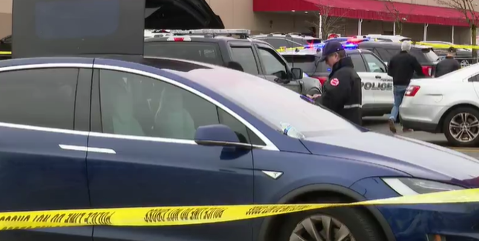 Woman shot, killed in robbery at Tukwila Costco