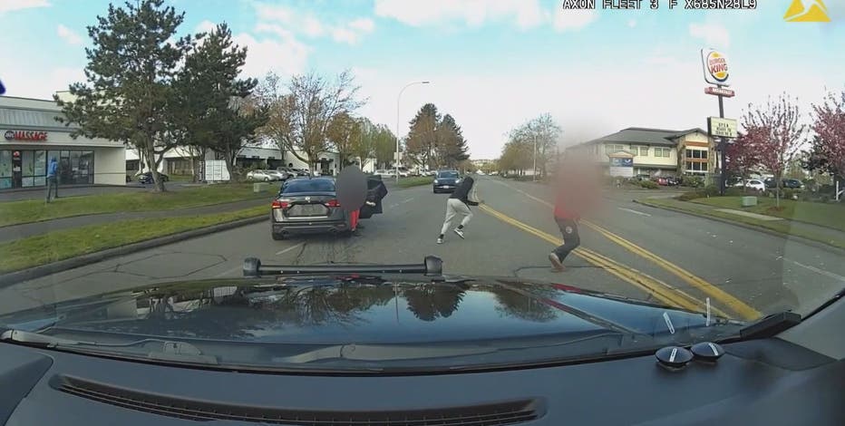 Teen suspects steal car at gunpoint in Tukwila, crash it in Renton: Police