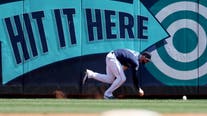 Four-run 4th inning fueled by Mitch Haniger error sinks Seattle Mariners in 5-2 loss to Braves