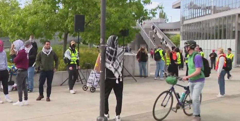 Scuffle breaks out at University of Washington pro-Palestine protest