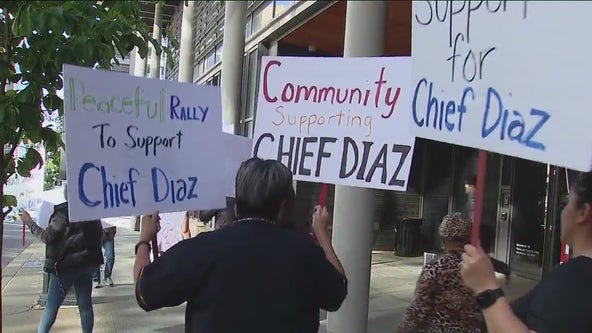 Community rallies for ousted Seattle Police Chief