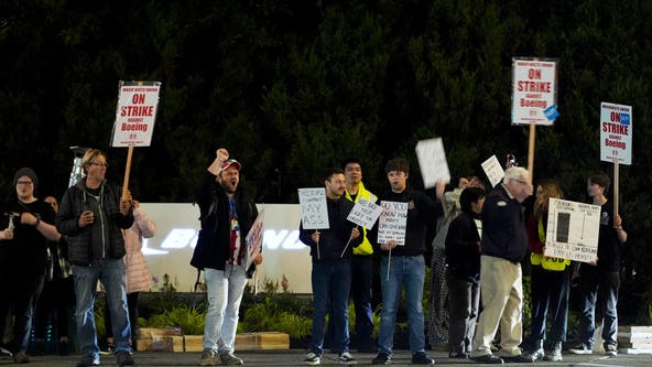 Boeing machinists go on strike after rejecting contract offer