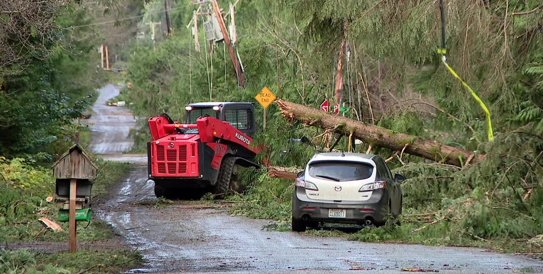 'Where’s FEMA?': Mirrormont, WA residents plead for assistance after bomb cyclone