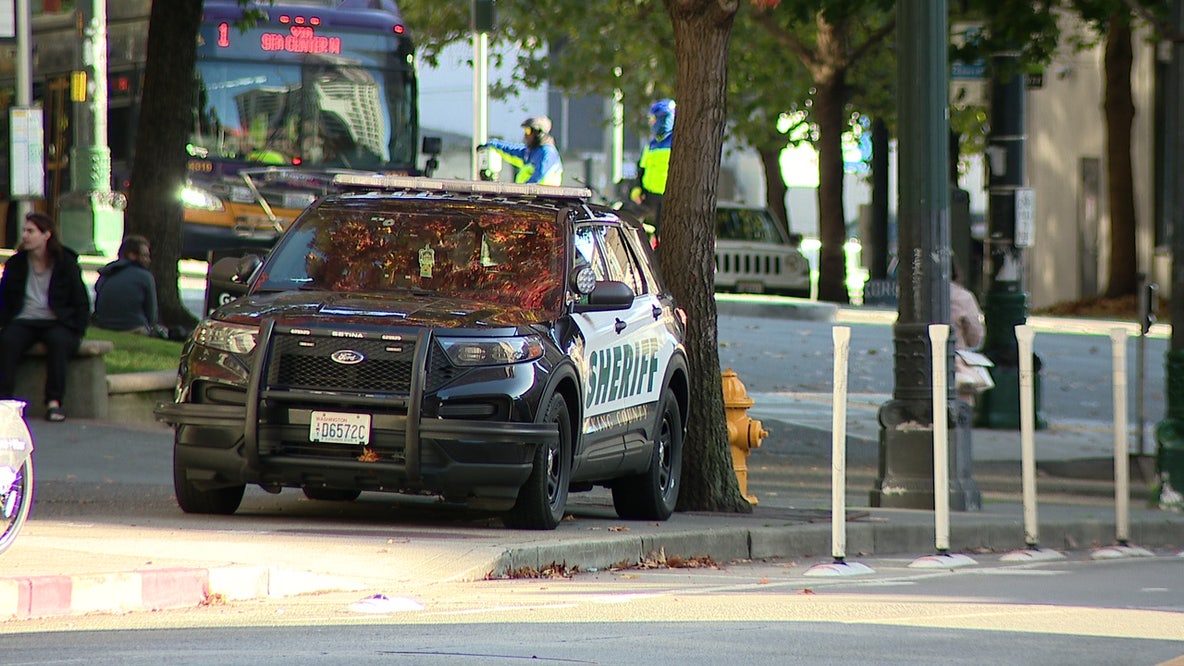 Man stabbed, suspect arrested in downtown Seattle
