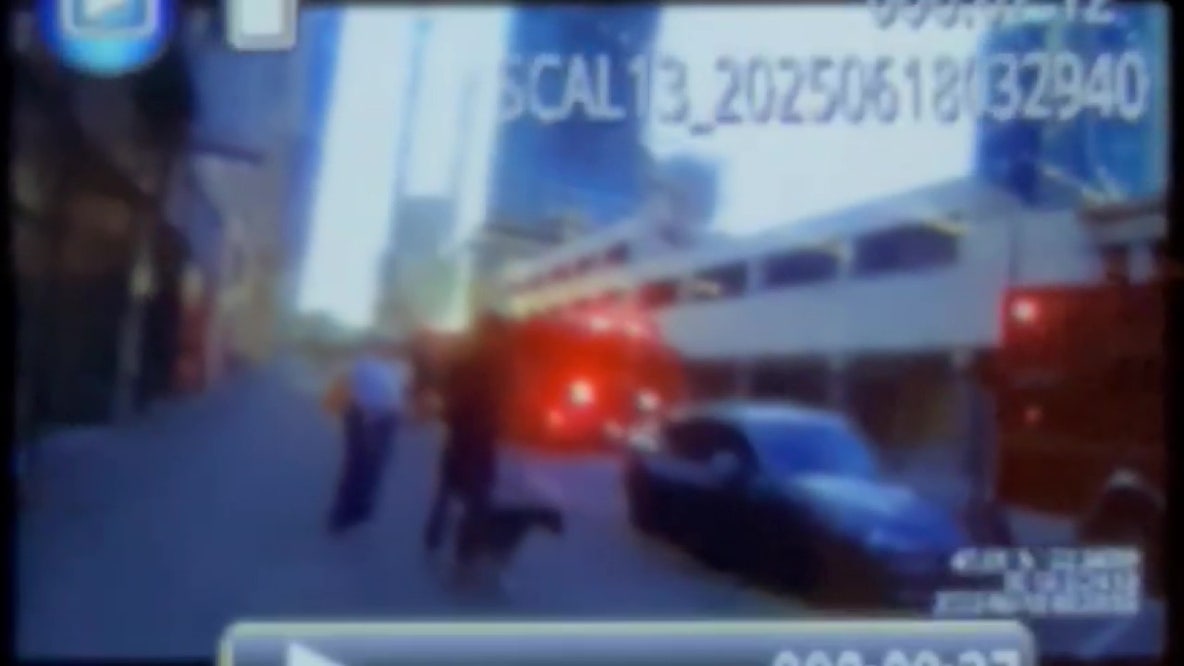 Accused Edmonds, WA cop impersonator seen interacting with Seattle firefighters