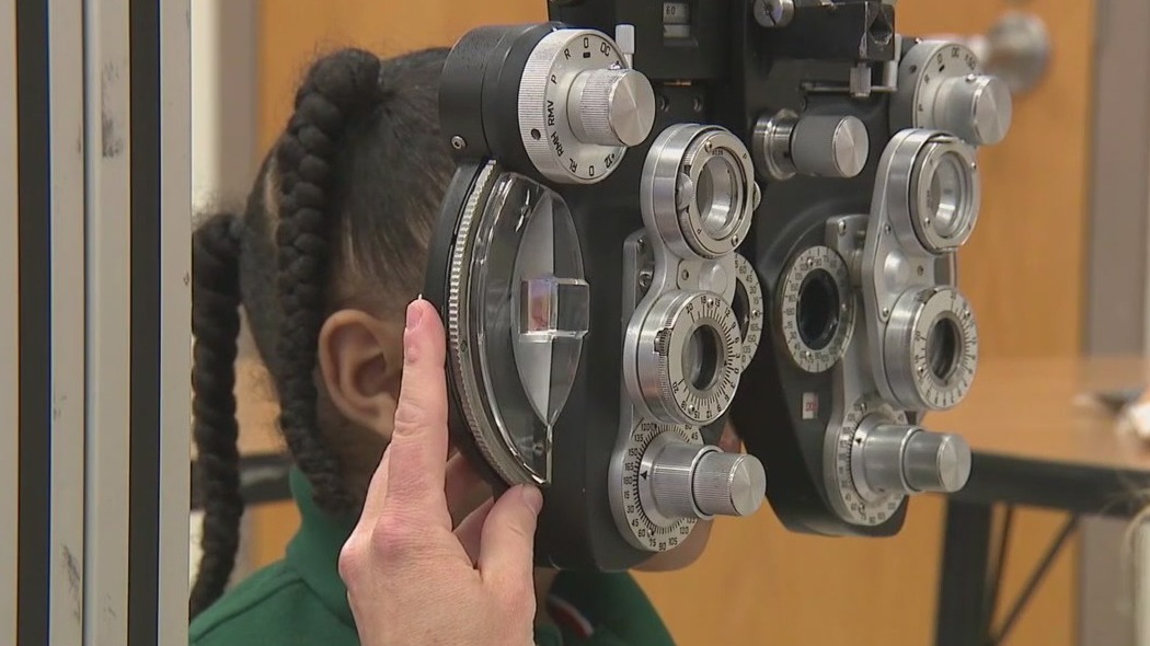 APS students get free eye screening