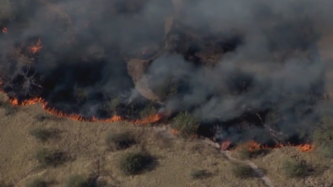 Flying Bucket Fire burns in southern Maricopa County