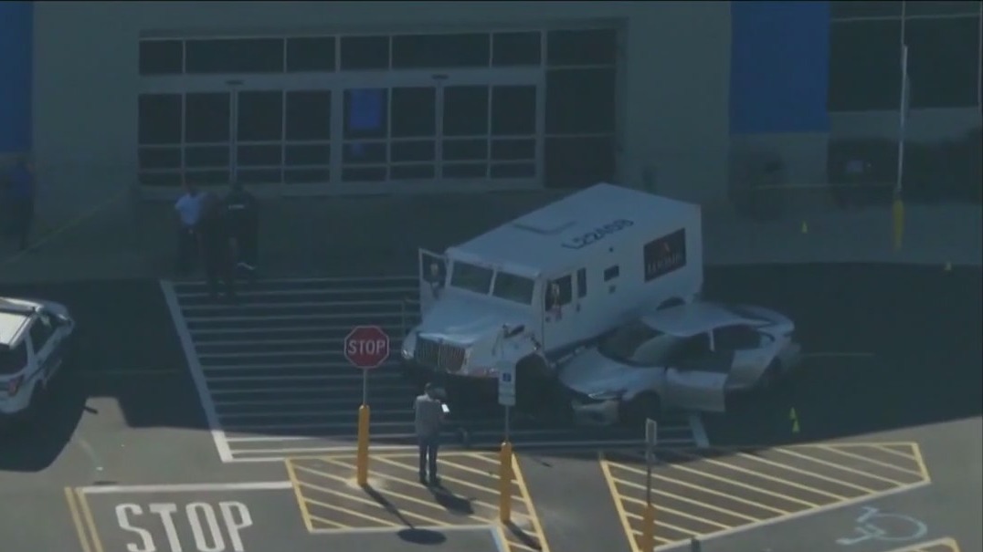 Shots fired outside Country Club Hills Walmart