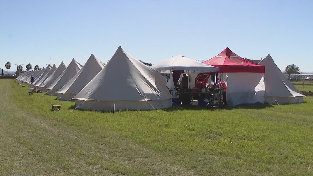 Country Thunder: Glamping option available