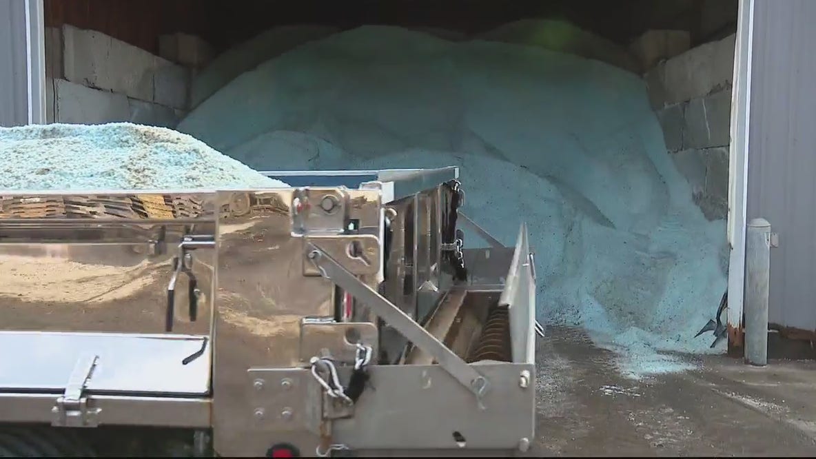 Crews prep for snowy Wednesday in Southeast Michigan