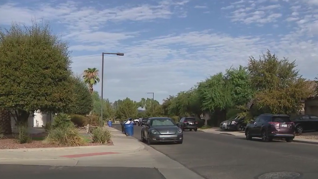 2-year-old boy pulled from Surprise pool dies
