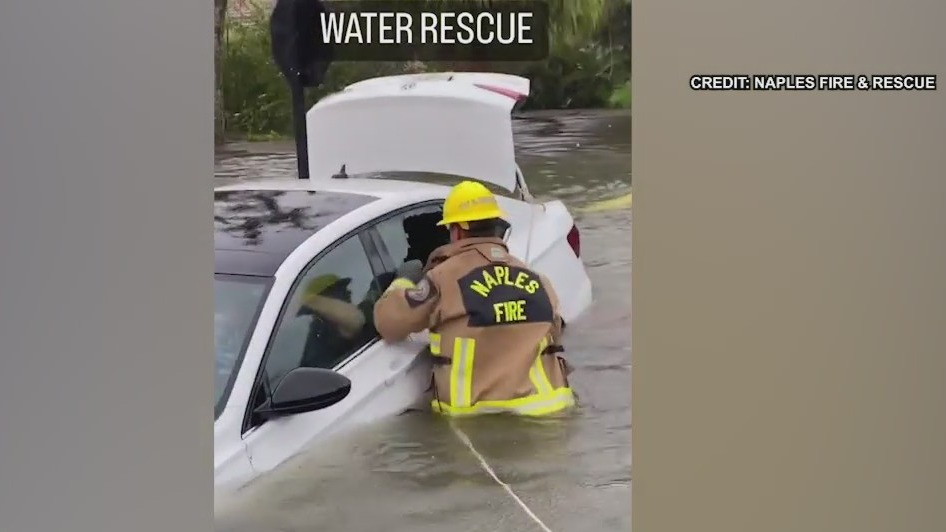 Hurricane Ian flooded street in Florida - People rescued in Naples