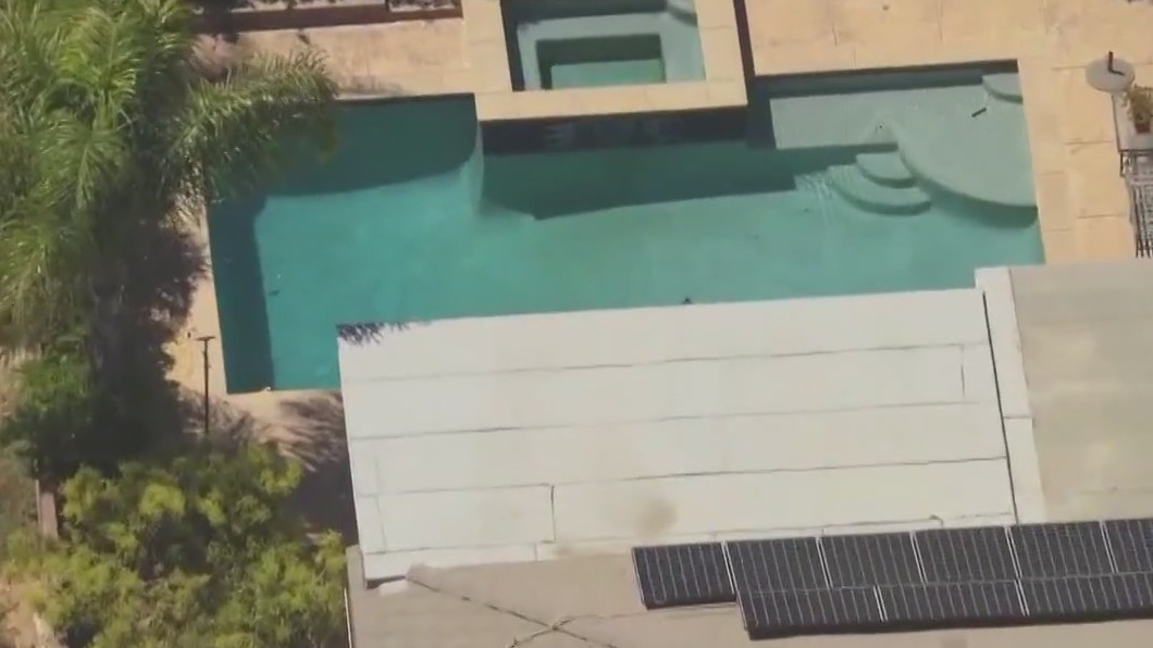 4-year-old dies, twin brother clinging to life after being pulled from Porter Ranch pool