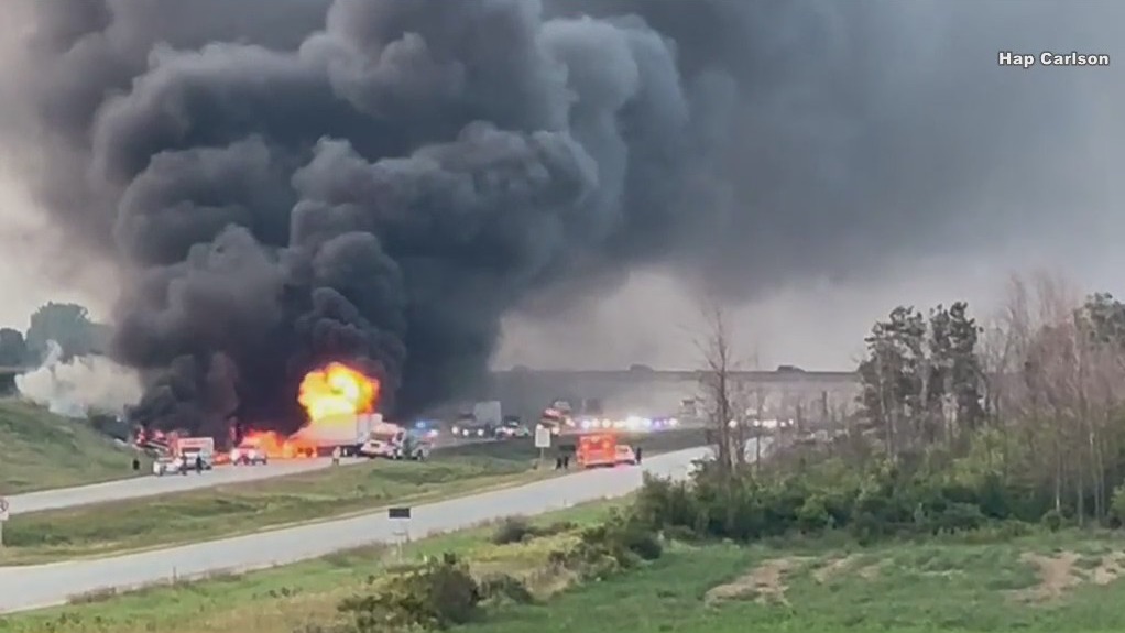 Deadly Belgium I-43 semi crash, 2 drivers killed