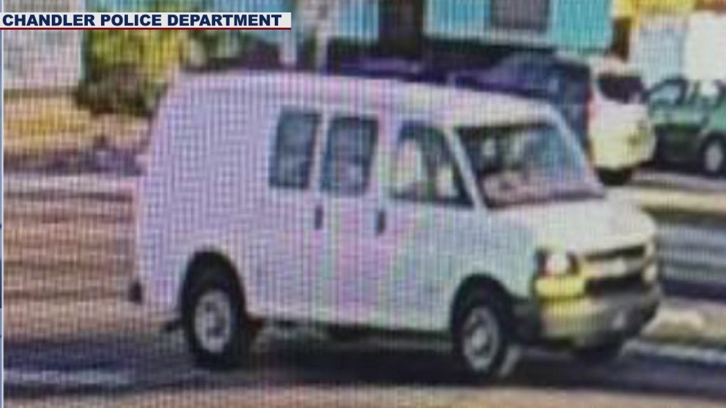 Hit-and-run suspect wanted after serious Chandler crash