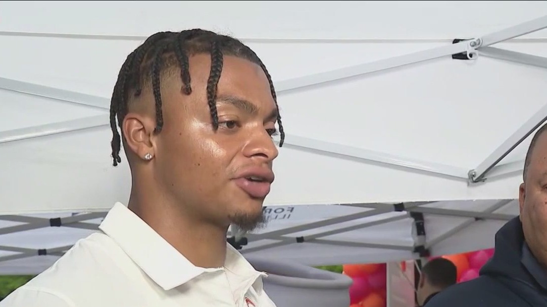 Justin Fields donates $10K for 20th annual 'Cop On A Rooftop' benefitting Special Olympics Illinois