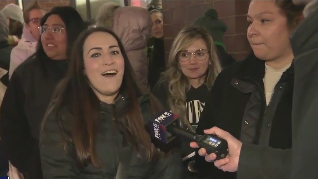 Hundreds line up for Justin Timberlake's free concert