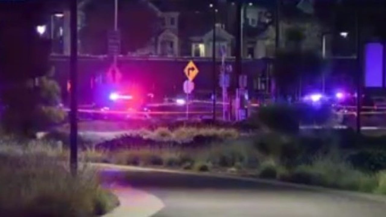 Oakland's Embarcadero closed with heavy police activity