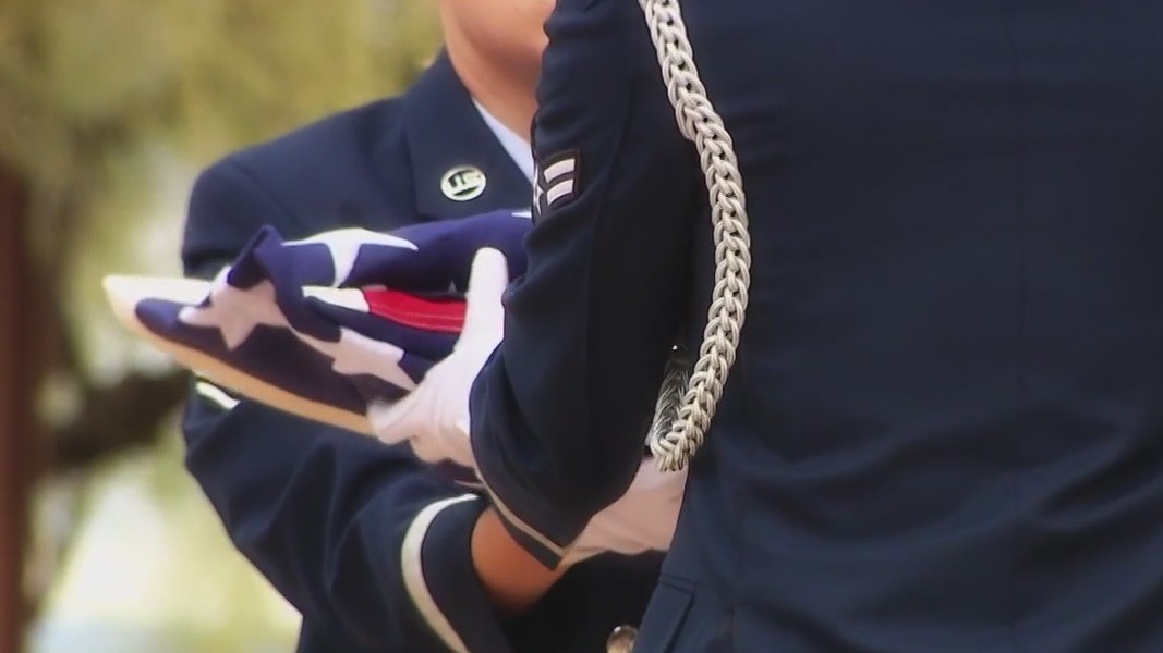 Veterans laid to rest in Phoenix without their families: 'Can’t describe it really'