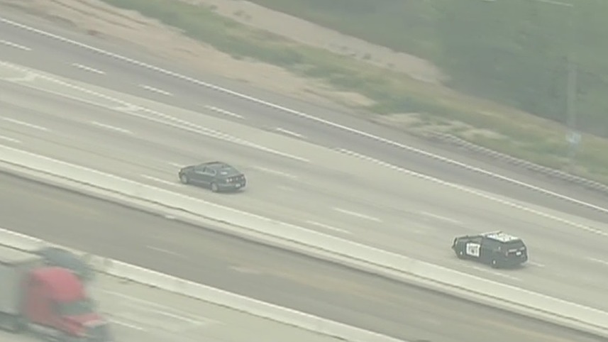 Police chase: Driver hits speeds of more than 100 mph on 5 Freeway