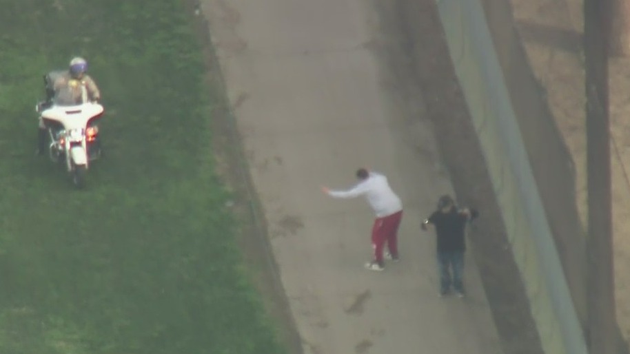Suspects apprehended on golf course after pursuit through LA, Orange counties