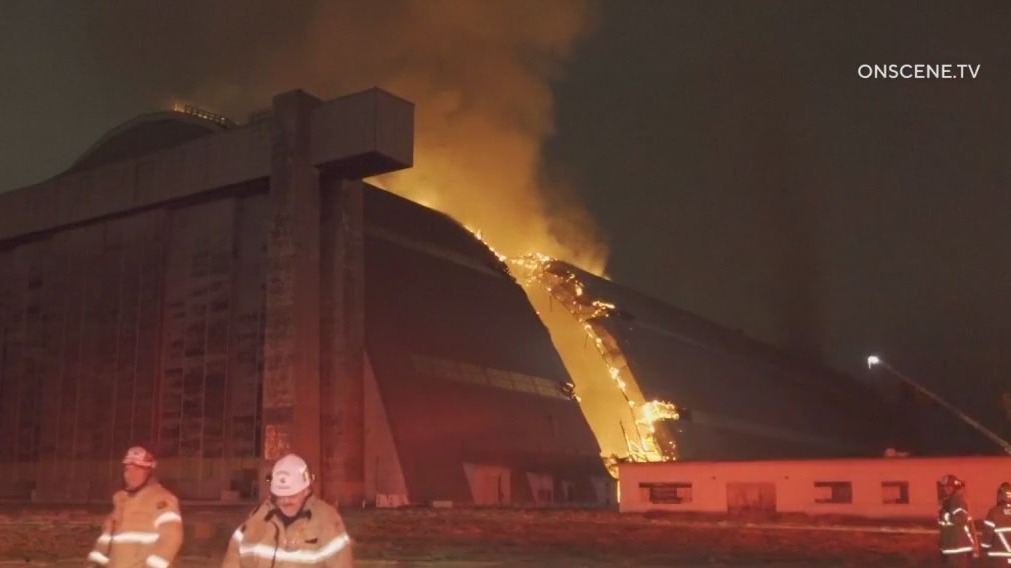 Flames burn historic Tustin hangar
